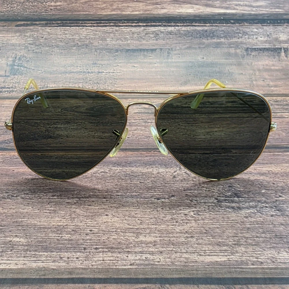 Vintage B&L Ray-Ban USA Aviator Gold Metal Dark Green G-15 Lens Sunglasses